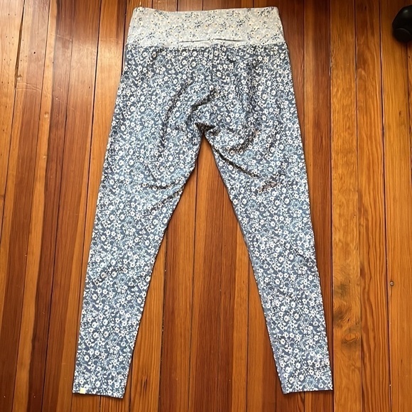 Summersalt The Do It All Hi Rise Full Length Leggings Bloom in Powder Blue Sz 10 - Picture 6 of 6